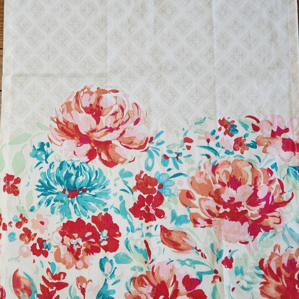 NWOT The Pioneer Woman Gorgeous Garden Cotton Kitchen Towel